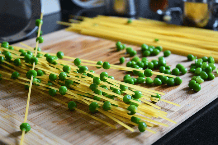 Pea-Threaded Pasta