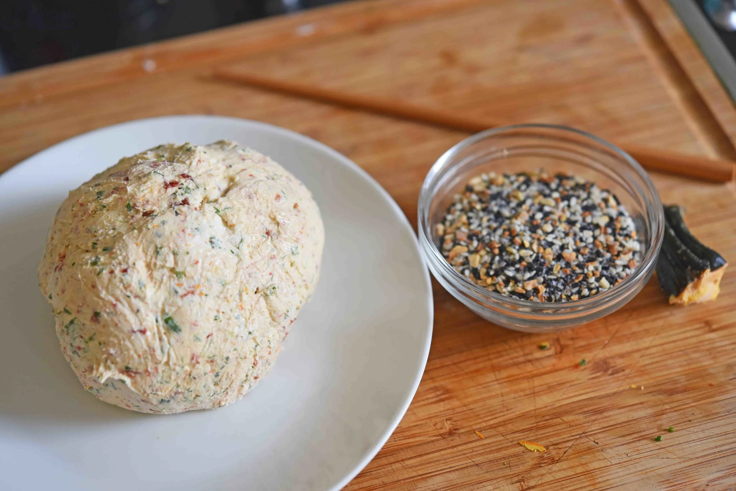 Everything Spice Pumpkin Cheeseball 6.jpg