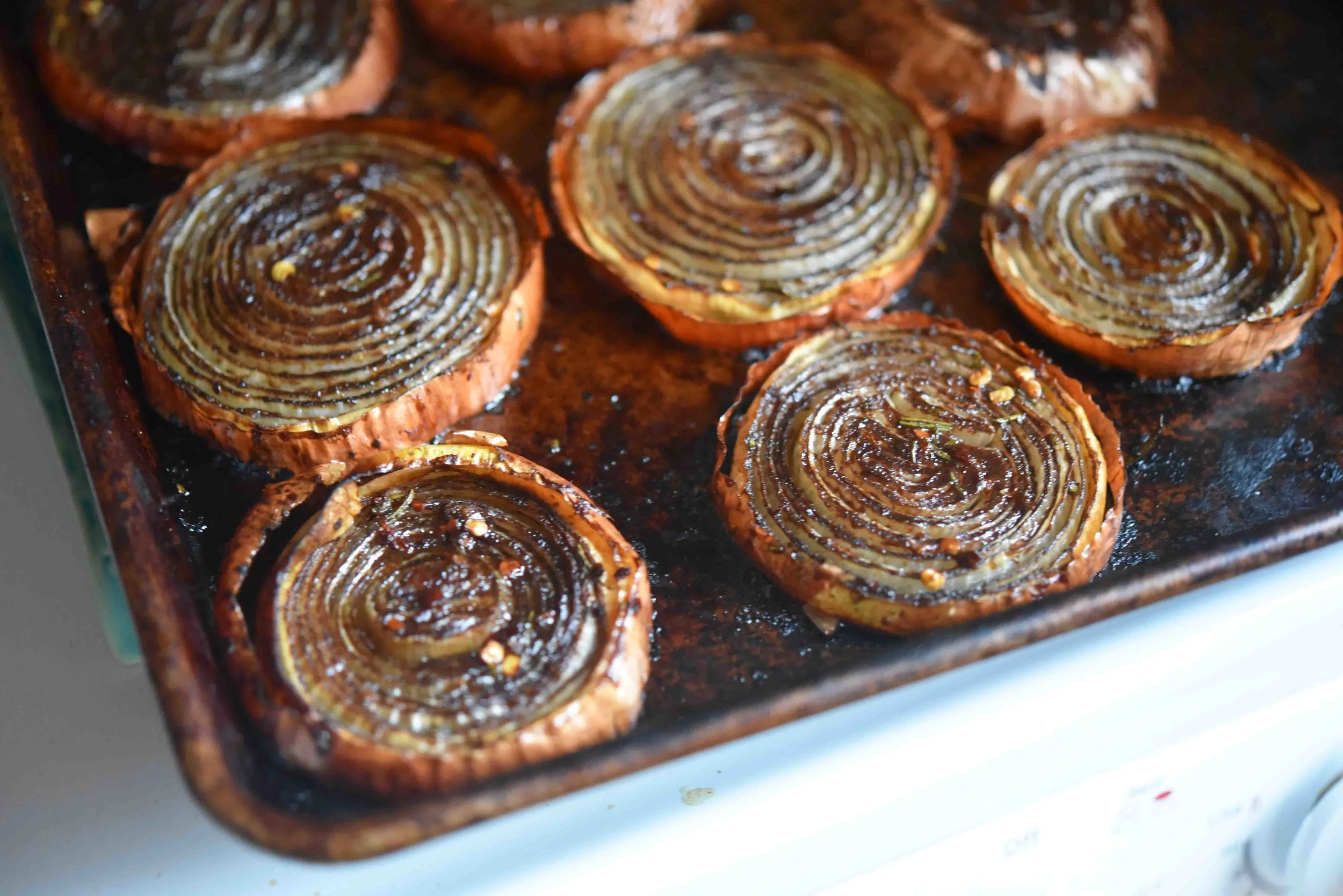 Balsamic Roasted Onions 7(1).jpg