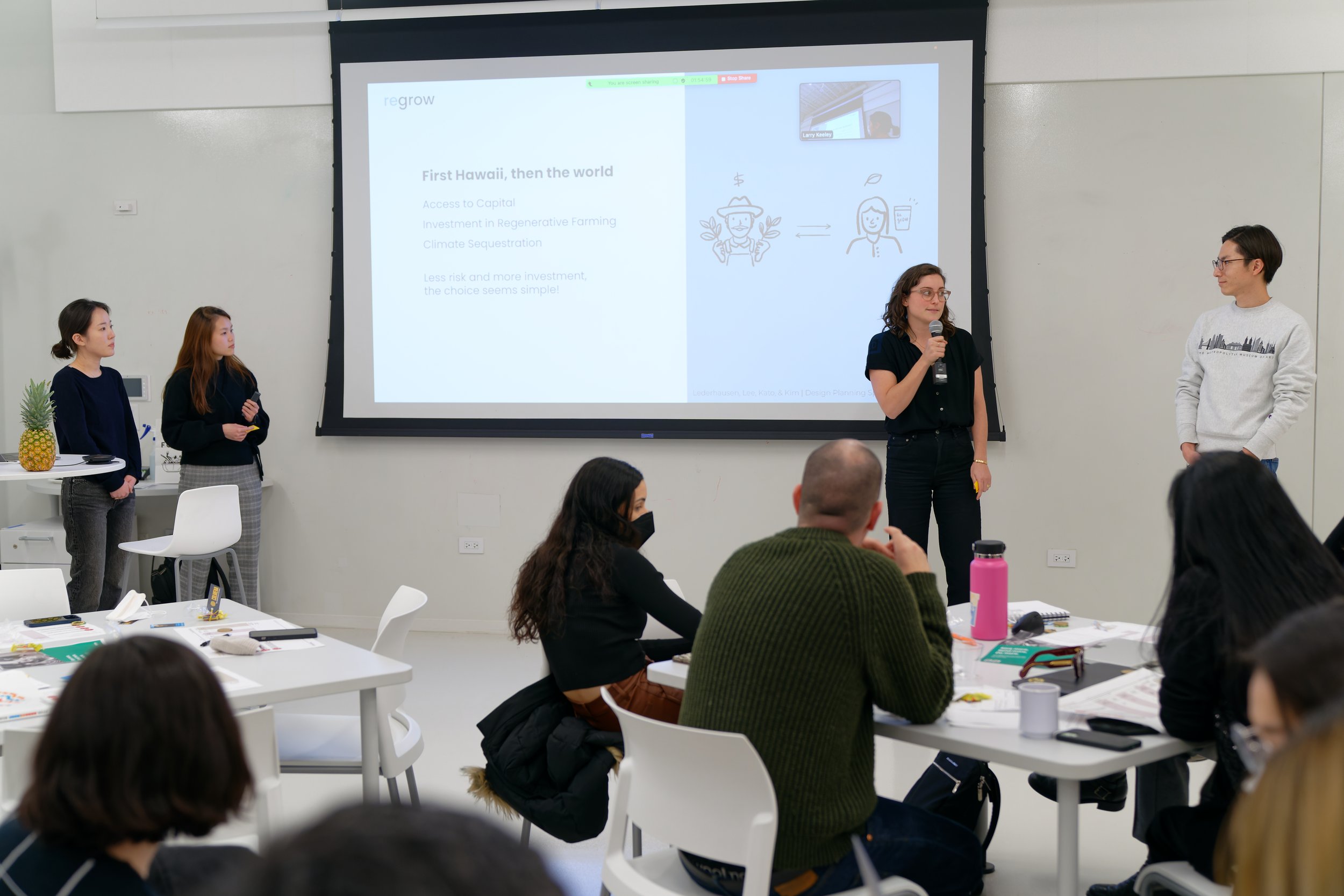 2022 IDN530 Innovation Fair-112.jpg