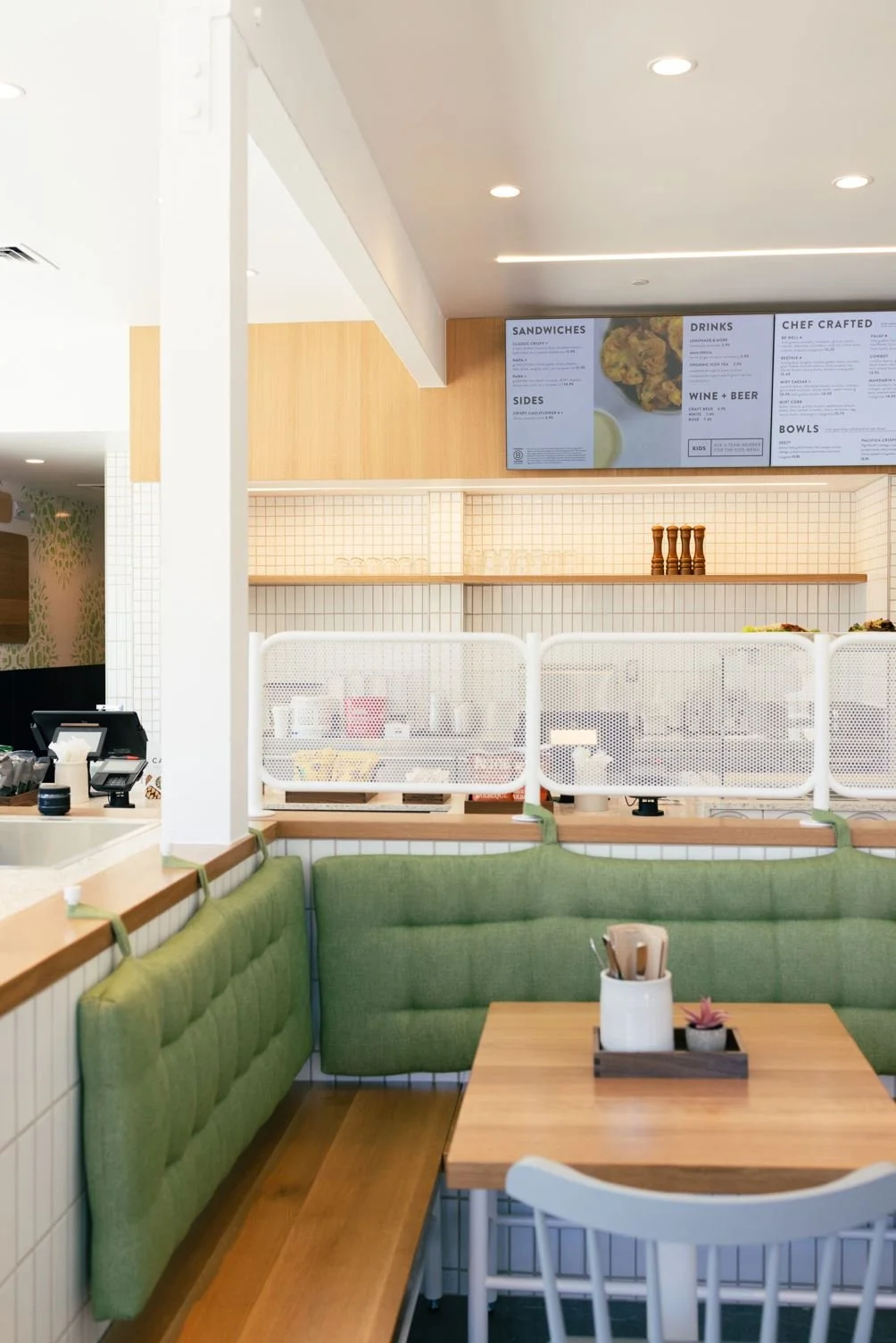 INTERIOR_2.JPG