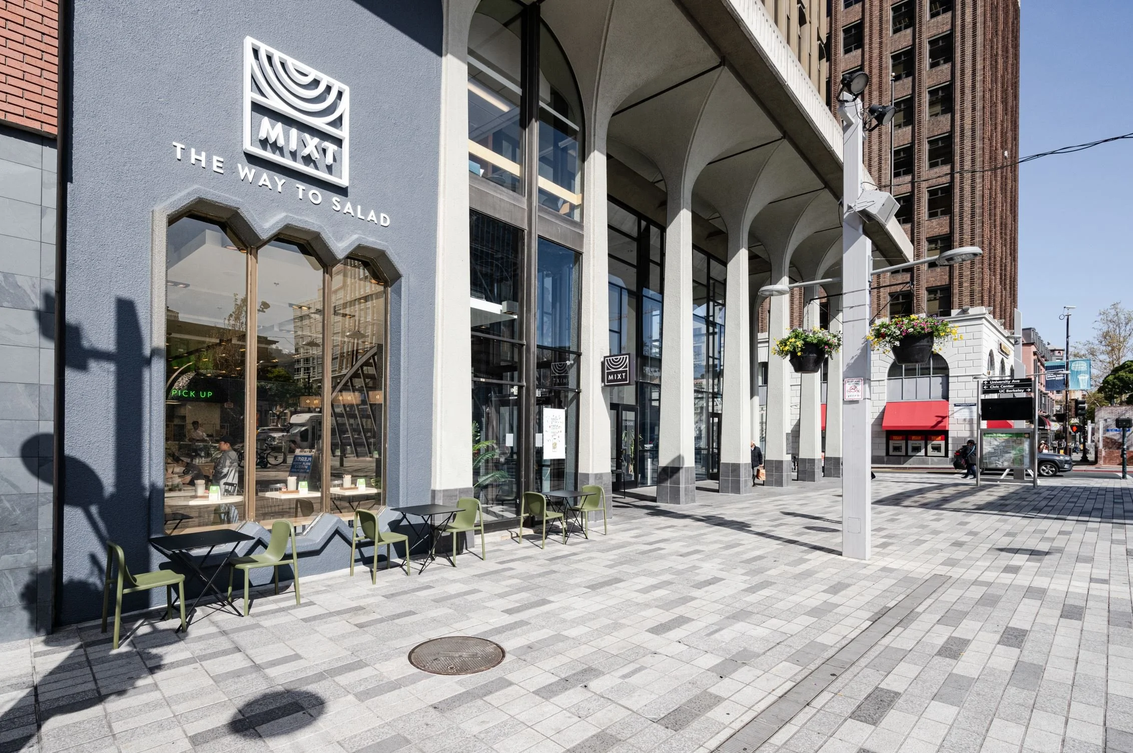 EXTERIOR_2.JPG
