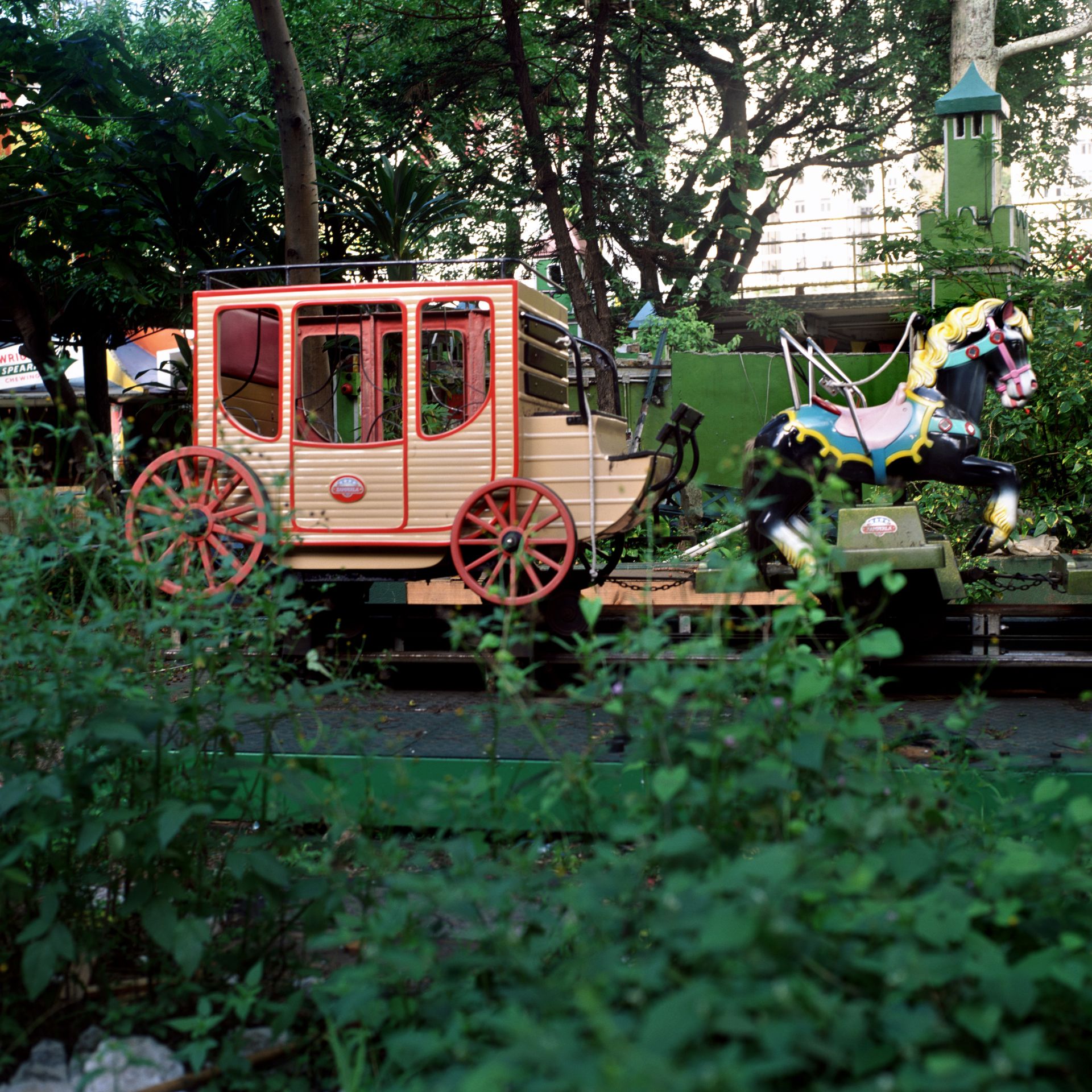 Carriage, Lai Yuen Amusement Park, 1997