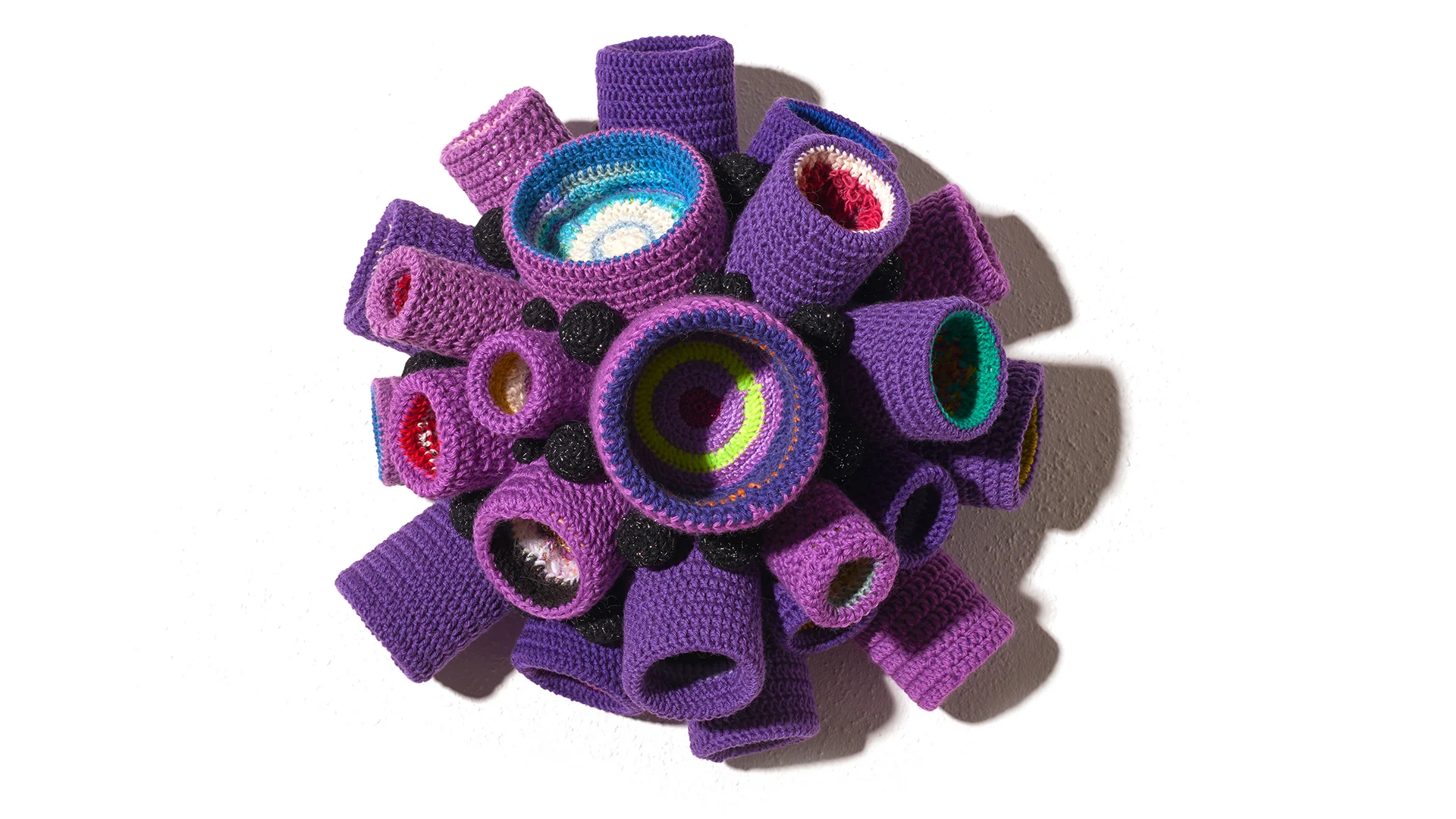 YARNOMANIAC_sculpure_1.jpg