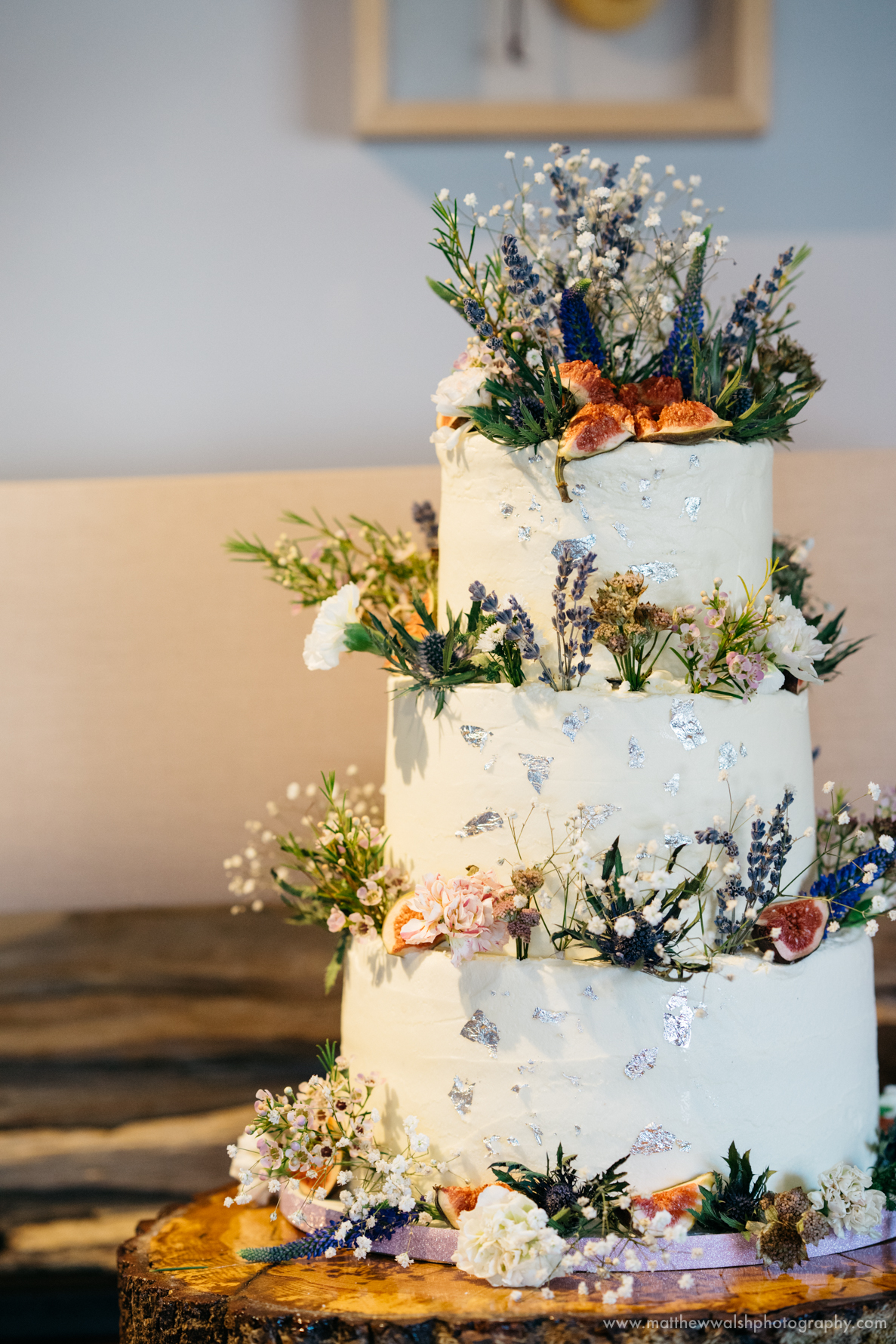 The wonderful wedding cake