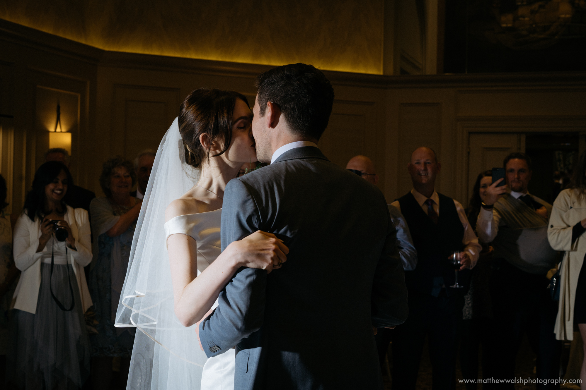 Kissing during the first dance