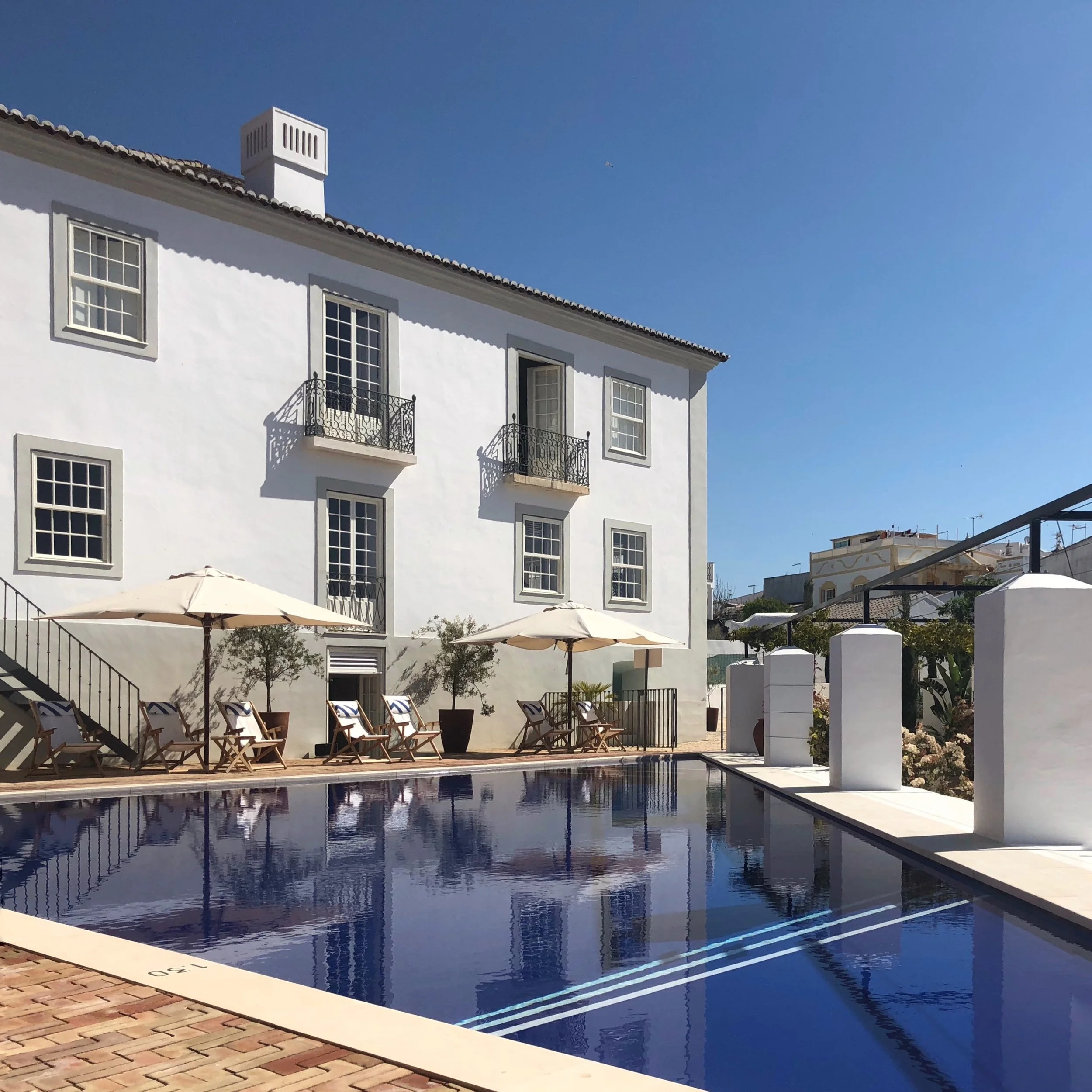 5 Reasons to Visit Casa Mae in Lagos, Portugal