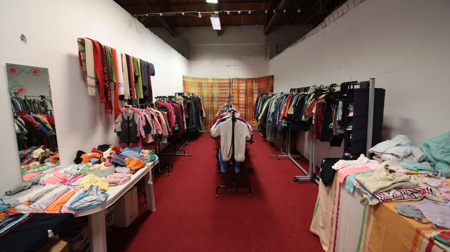 ...and in it's first form, the clothing shop looked like this, ready for the grand opening!