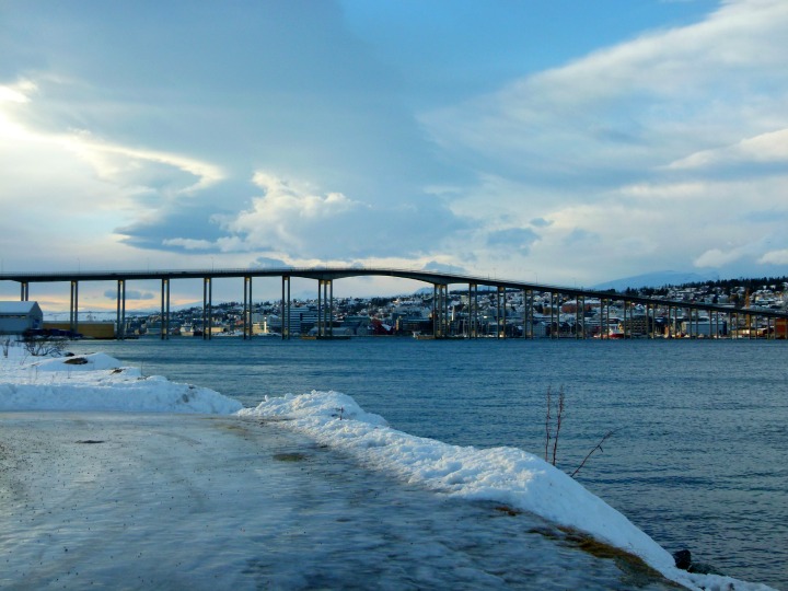 hiking tromso winter
