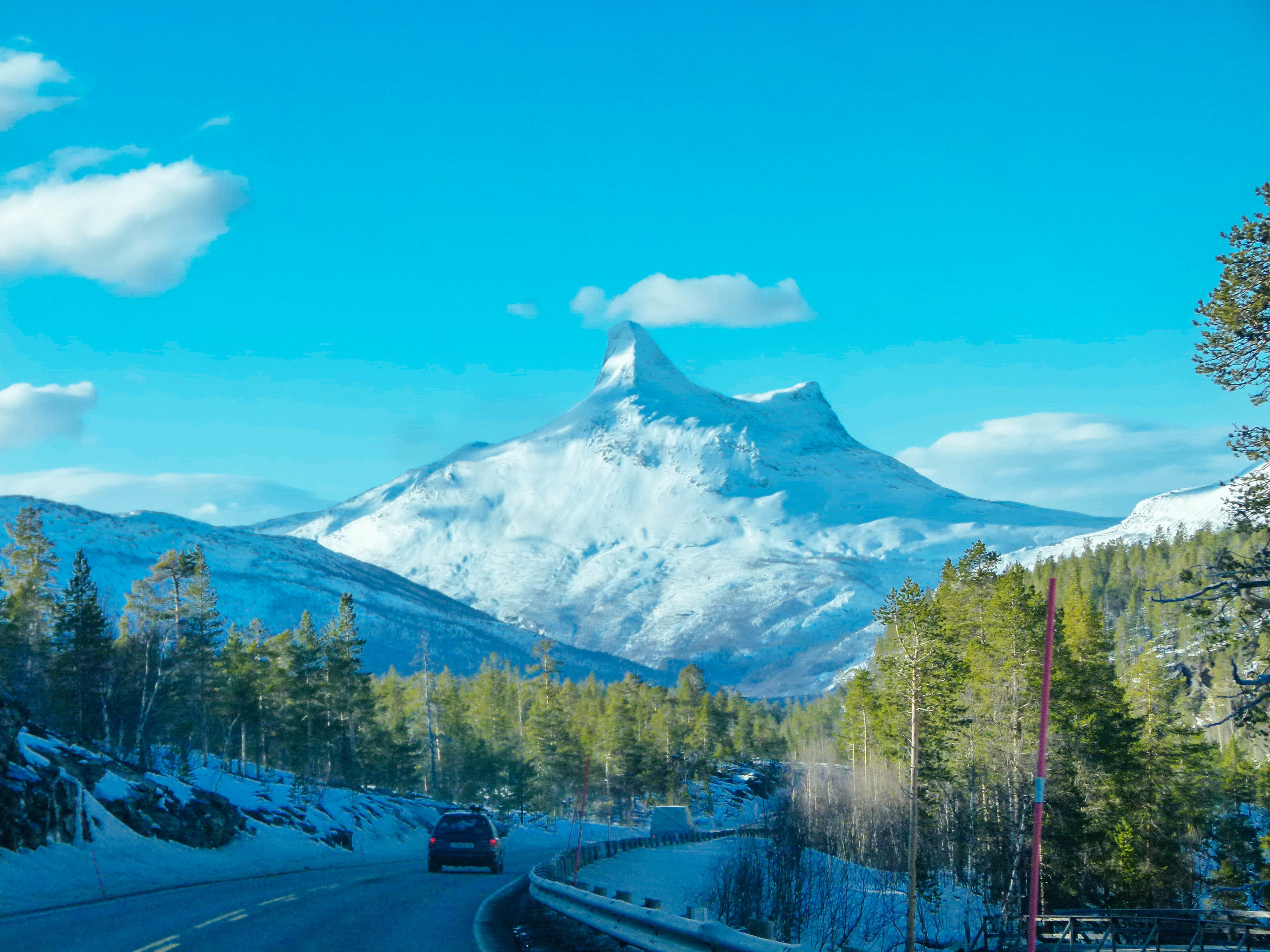 winter road trip arctic circle
