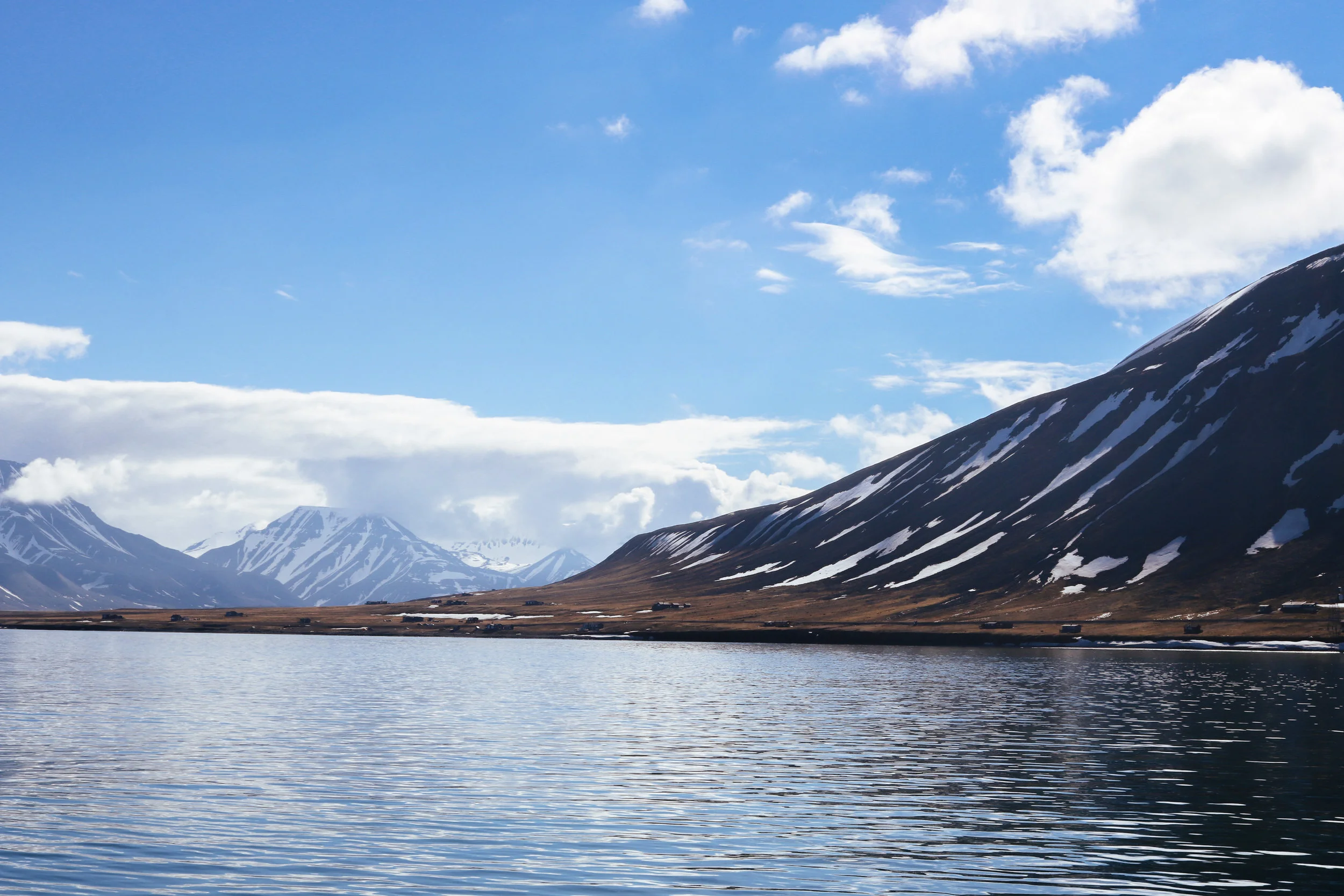 boat tour svalbard