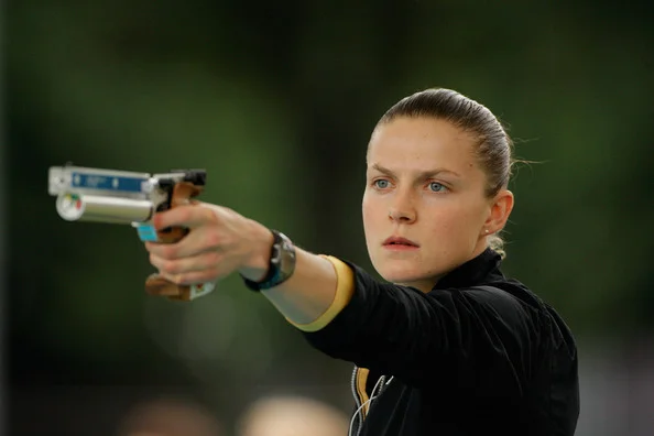 Amelie Caze