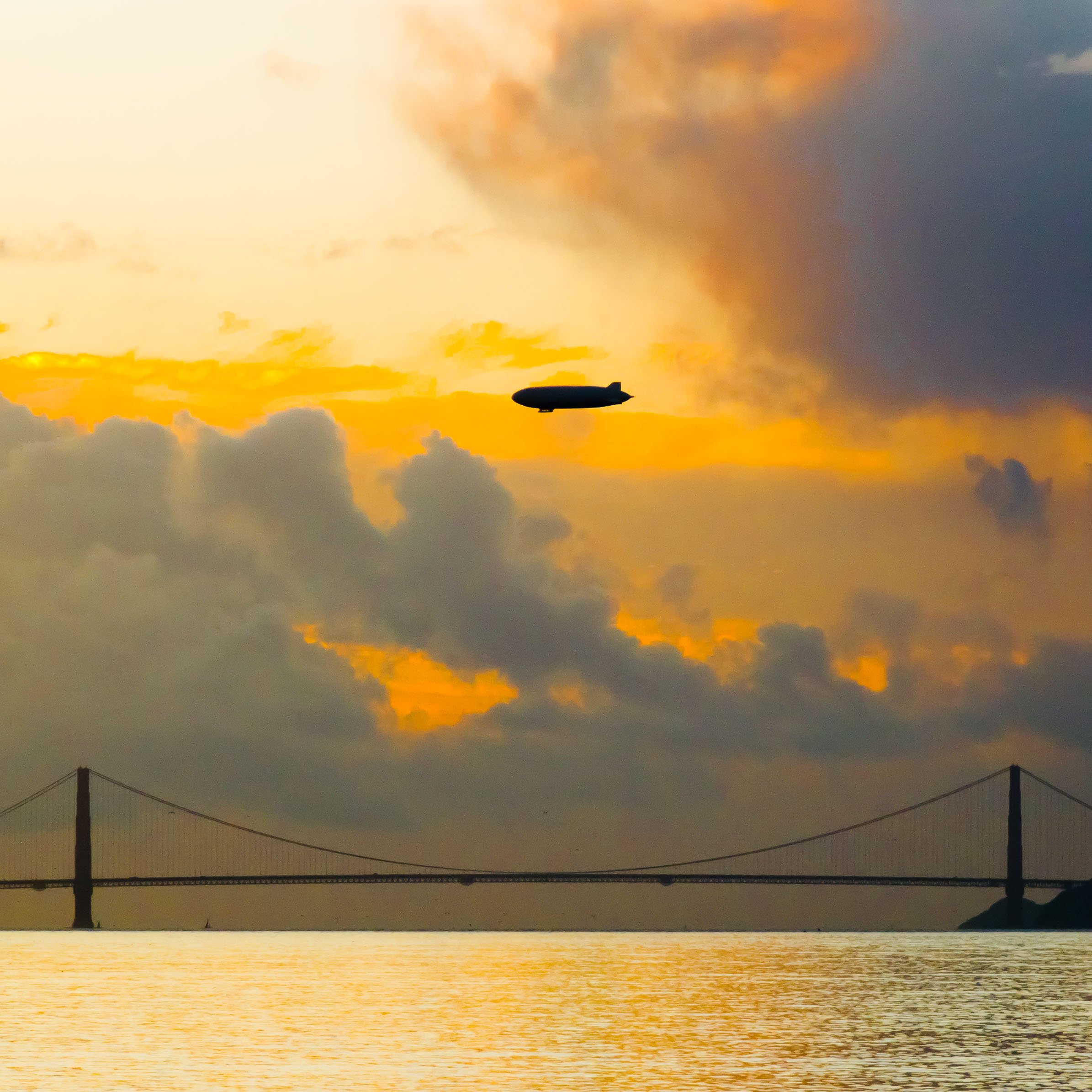 Golden Gate Bridge and airship