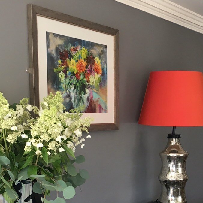 A little Halloween colour from the dahlias in this special, autumnal painting and the fabulous, colour pop orange lamp shade at the White House. A dear friend once advised me that every room should have a bit of orange in it to make it come alive. Th