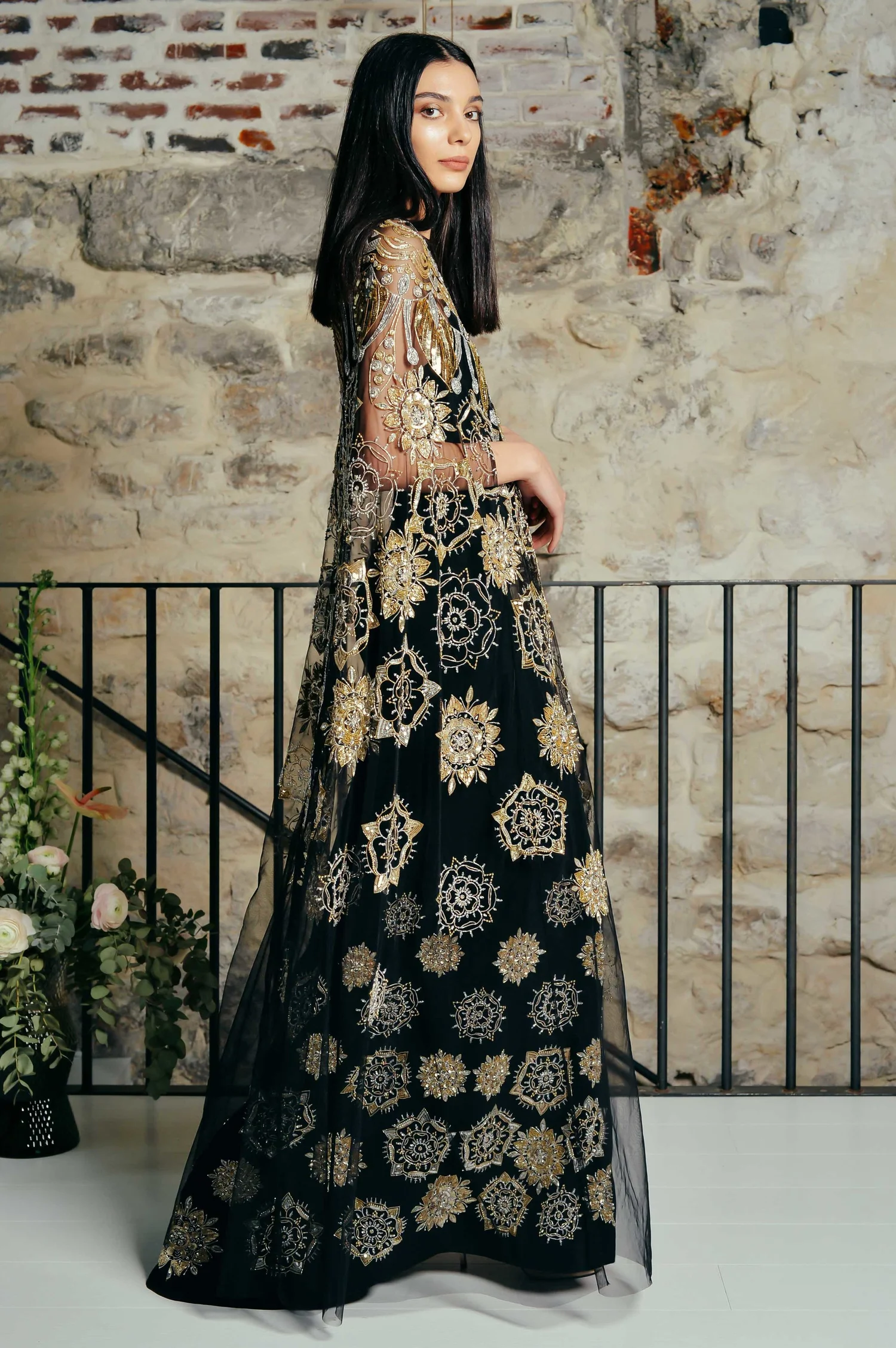 PLATINUM SUB ROSA CAPE