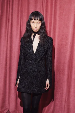 DENTELLE GRANDE 3D NOIR JACKET DRESS