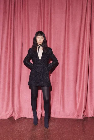 DENTELLE GRANDE 3D NOIR JACKET DRESS