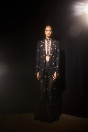 ELIZANTYNE MEDALLION SUIT