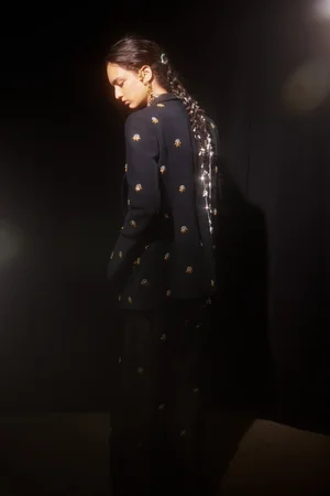 ELIZANTYNE MEDALLION SUIT