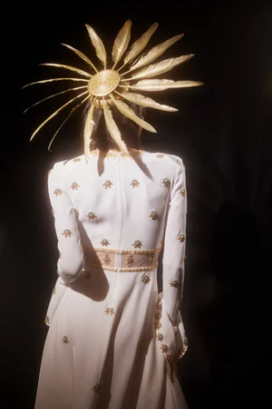 ELIZANTYNE MEDALLION DRESS