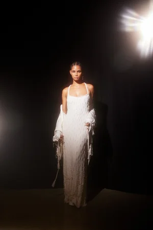 ASYMMETRIC PEARLS DEGRADÉ FRINGE