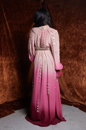 DEGRADÉ PENDANT MEDALLION BLUSH CAPED DRESS & HALTER