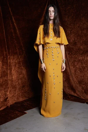 PENDANT MEDALLION OCHRE DRESS AND CAPE
