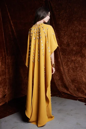 PENDANT MEDALLION OCHRE DRESS AND CAPE