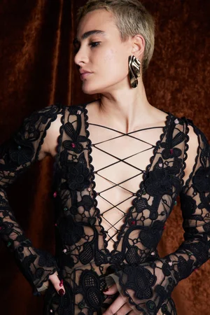 CACTUS ROSE NOIR LACE MINI DRESS