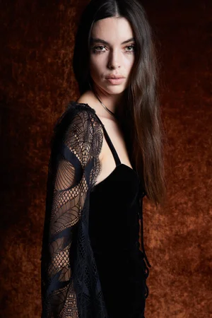 BLACK VELVET AND AMOR LACE SET
