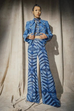 METAL MEDALLION MARBLE WASH JACKET SET