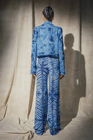 METAL MEDALLION MARBLE WASH JACKET SET
