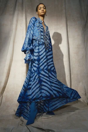 METAL MEDALLION MARBLE WASH VEST AND CAFTAN