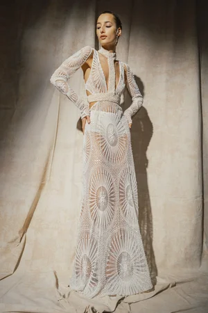 DENTELLE DEUX BLANCHE DRESS AND ASYMMETRIC PEARL HALTER