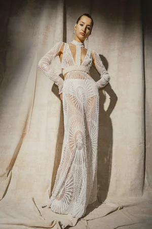 DENTELLE DEUX BLANCHE DRESS AND ASYMMETRIC PEARL HALTER