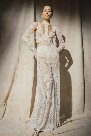 DENTELLE DEUX BLANCHE DRESS AND ASYMMETRIC PEARL HALTER