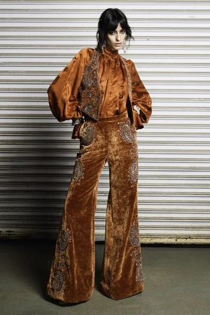 CARNELIAN METAL PAISLEY WASHED VELVET SET