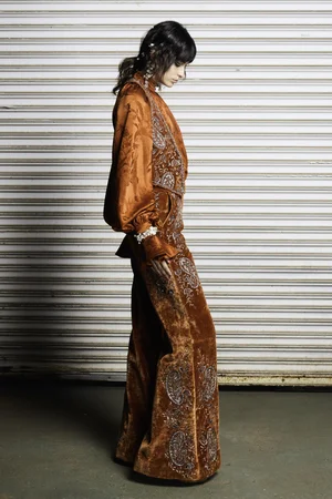 CARNELIAN METAL PAISLEY WASHED VELVET SET