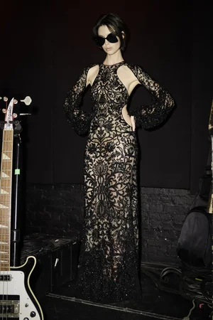 LILY DENTELLE NOIR DRESS