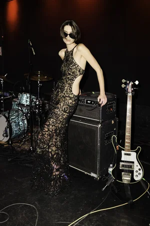 LILY DENTELLE NOIR DRESS