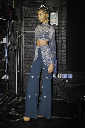 SCALLOP ARMOR NIGHT BLUE TOP AND PANT SET