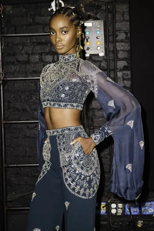 SCALLOP ARMOR NIGHT BLUE TOP AND PANT SET