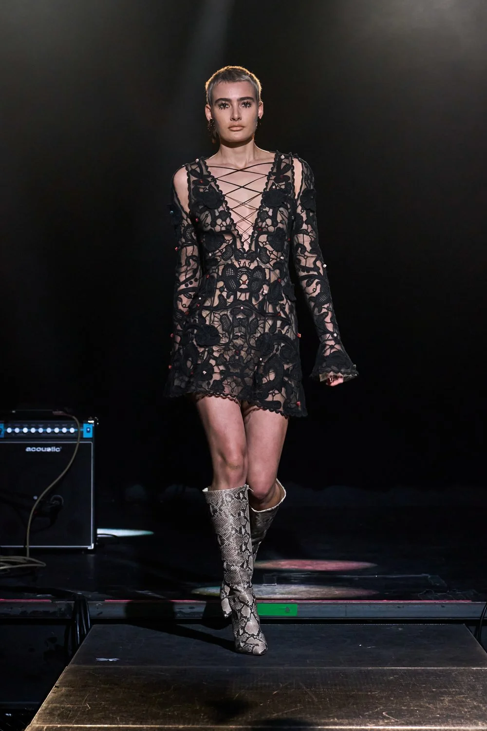 CACTUS ROSE NOIR LACE MINI DRESS