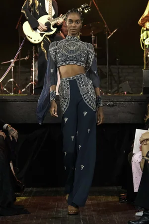 SCALLOP ARMOR NIGHT BLUE TOP AND PANT SET