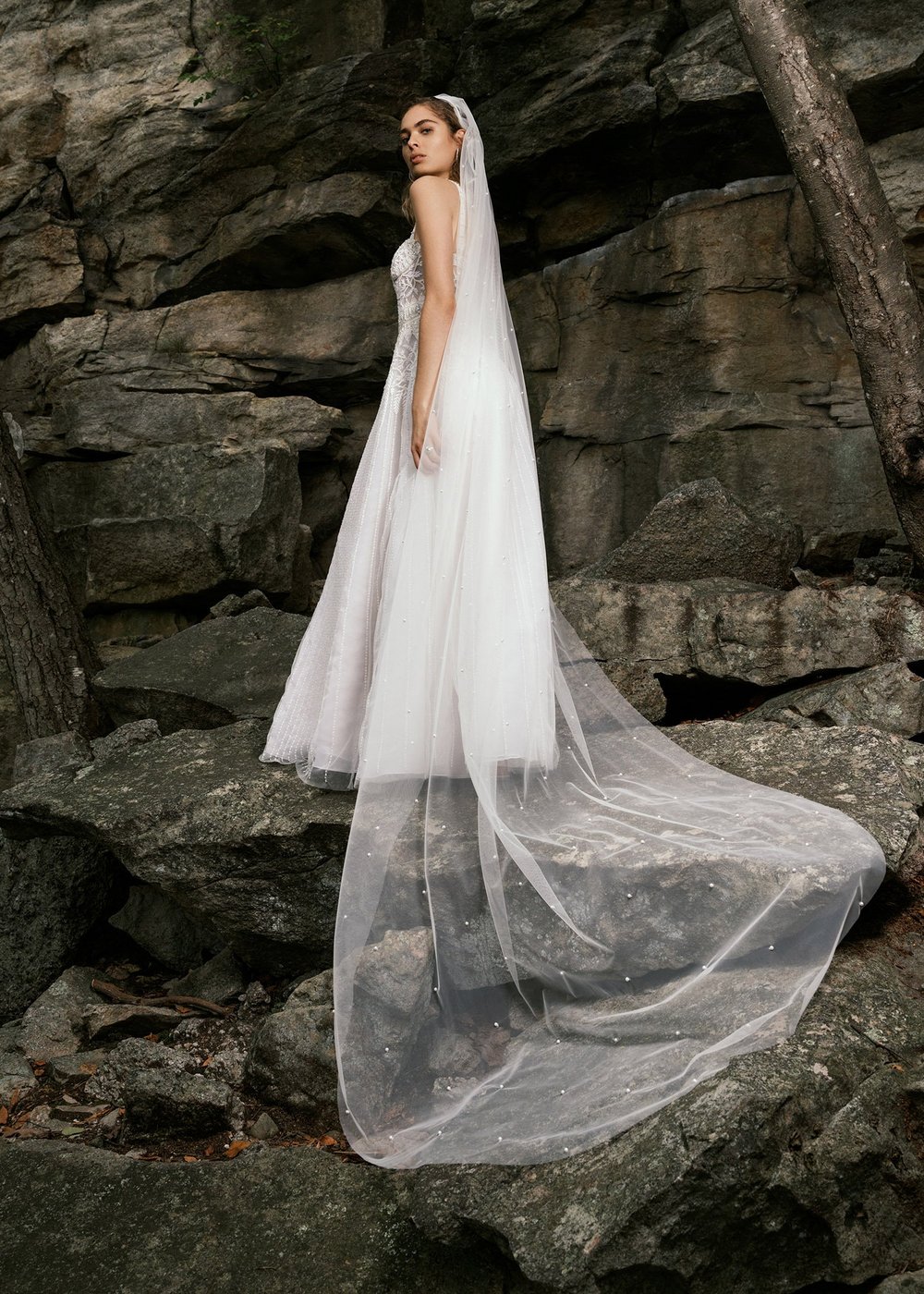 PEARL DROP HEADBAND VEIL