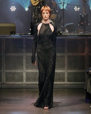 LACE TOURBILLON BLACK DRESS