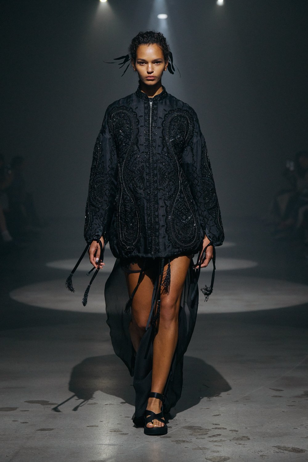 REVÉ NOIR JACKET AND SET