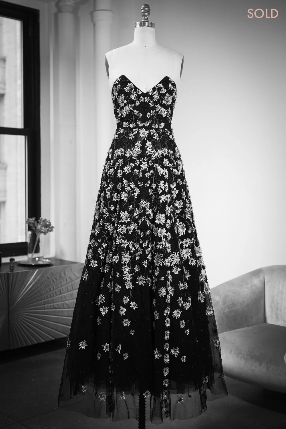 PEARLESCENT DENTELLE DRESS