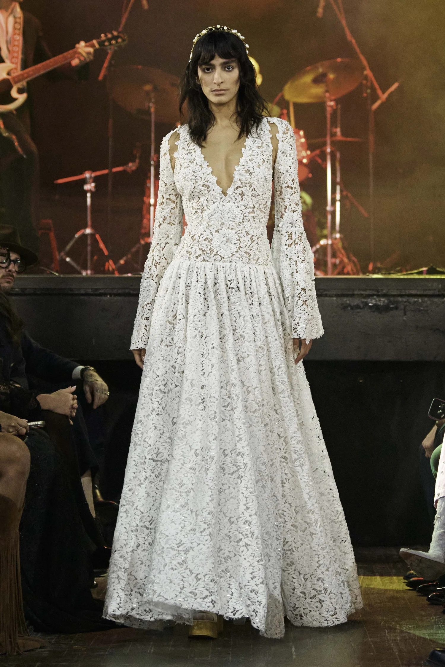 DENTELLE TROIS DRESS AND SLEEVE