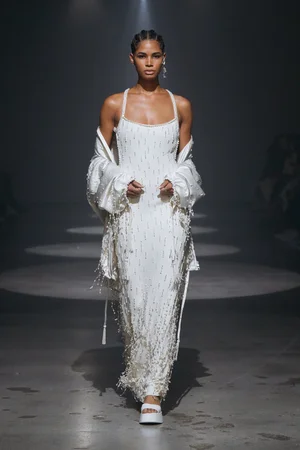 ASYMMETRIC PEARLS DEGRADÉ FRINGE